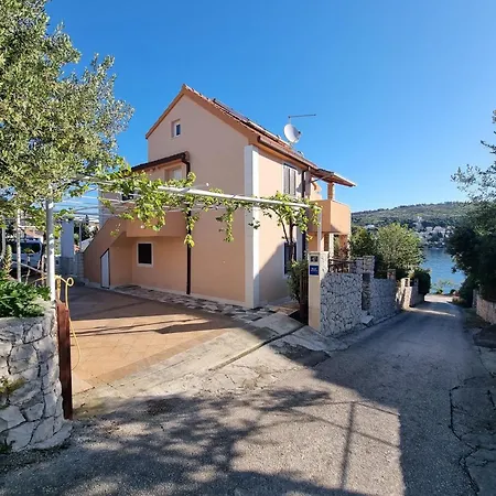 Mevi Apartment Trogir