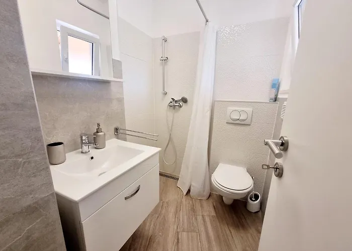 Apartment Mevi *